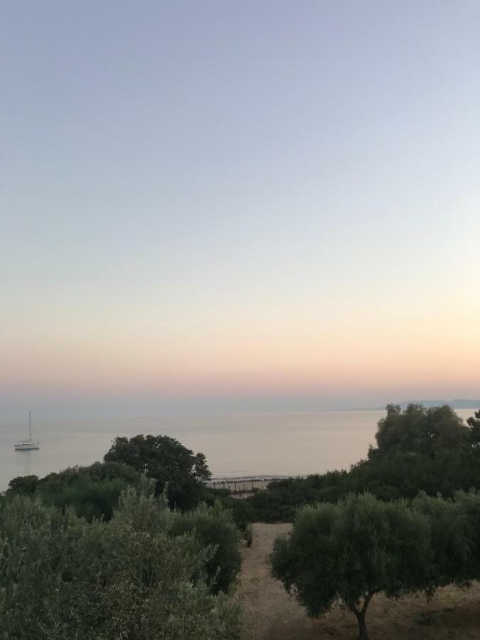 Tesoro Del Mare Apartment Pefki  ภายนอก รูปภาพ