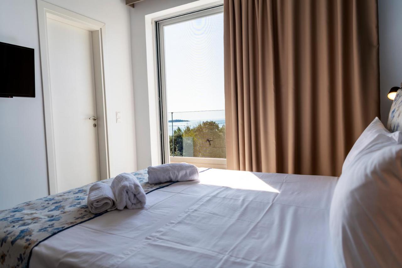 Tesoro Del Mare Apartment Pefki  ภายนอก รูปภาพ